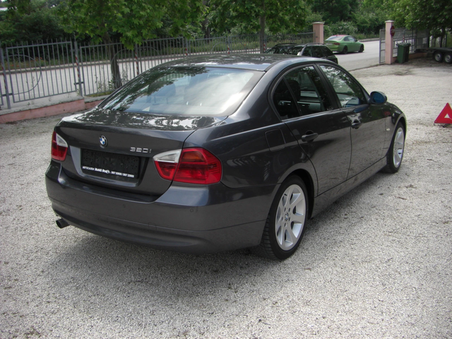 BMW 320 i 6ck. 150k.c - автомобили, коли, обяви за нови и употребявани 4