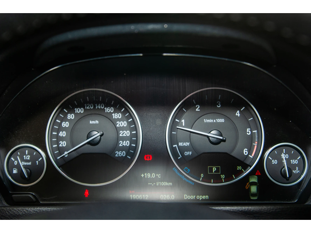 BMW 320 F30 | FACELIFT - автомобили, коли, обяви за нови и употребявани 13