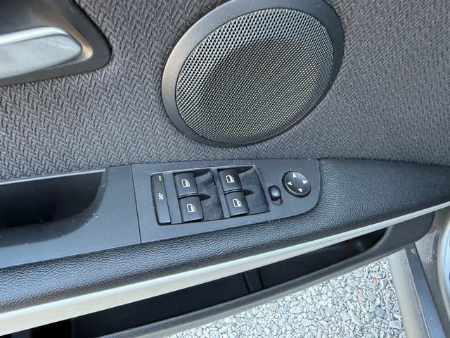 BMW 320 i - автомобили, коли, обяви за нови и употребявани 13