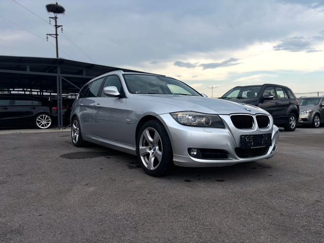 BMW 320 XDrive - автомобили, коли, обяви за нови и употребявани 1