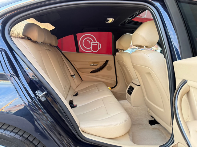 BMW 320 M-Pack* ПОДГРЕВ* ПАРКТРОНИК* АВТОПИЛОТ* КОЖА - автомобили, коли, обяви за нови и употребявани 11