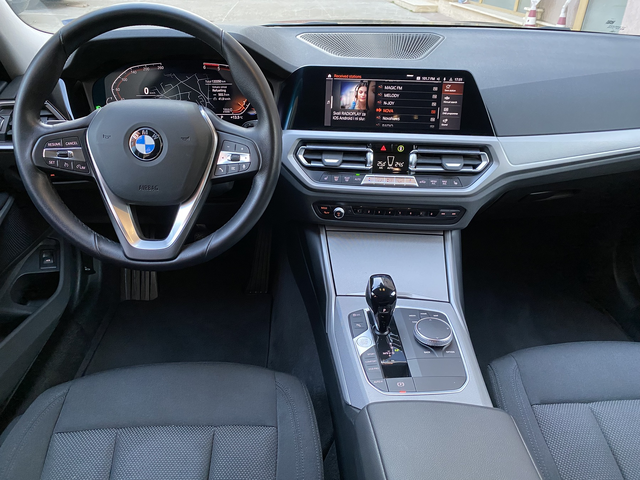 BMW 320 320d xDrive Business Design Laser - автомобили, коли, обяви за нови и употребявани 8