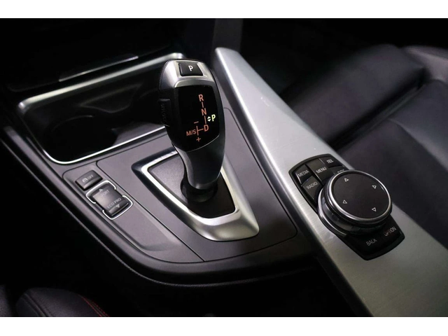 BMW 320 * xDrive * CARFAX * ЦЕНА ДО БГ - автомобили, коли, обяви за нови и употребявани 15