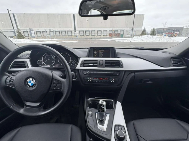 BMW 320 * CARFAX * ЦЕНА ДО БГ - автомобили, коли, обяви за нови и употребявани 11