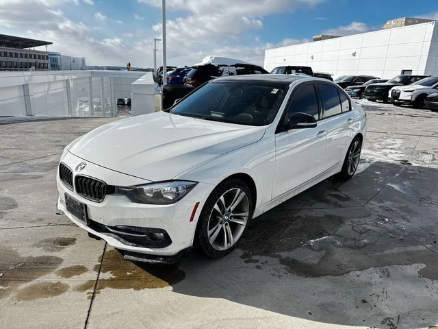 BMW 320 * xDrive SA * CARFAX * ЦЕНА ДО БГ - автомобили, коли, обяви за нови и употребявани 0