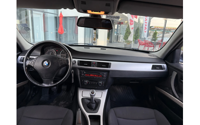 BMW 320 - автомобили, коли, обяви за нови и употребявани 10