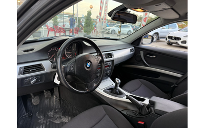BMW 320 - автомобили, коли, обяви за нови и употребявани 12