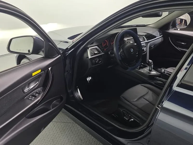 BMW 320 d - автомобили, коли, обяви за нови и употребявани 10