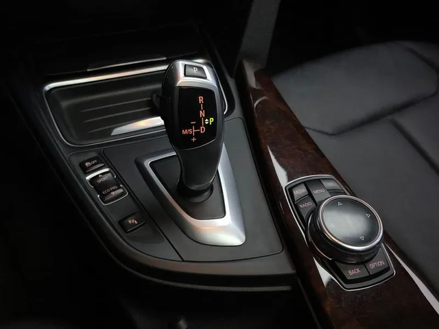 BMW 320 d - автомобили, коли, обяви за нови и употребявани 8