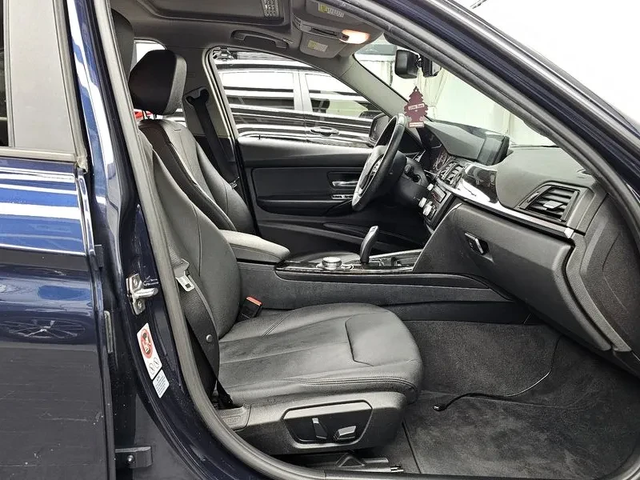 BMW 320 xDrive - автомобили, коли, обяви за нови и употребявани 10