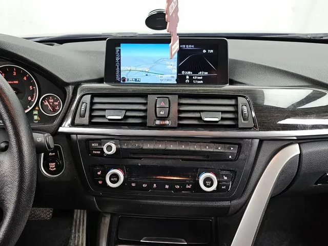 BMW 320 xDrive - автомобили, коли, обяви за нови и употребявани 13