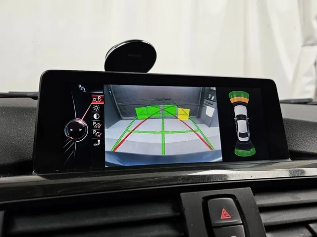 BMW 320 xDrive - автомобили, коли, обяви за нови и употребявани 14