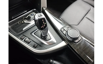 BMW 320 xDrive - автомобили, коли, обяви за нови и употребявани 8