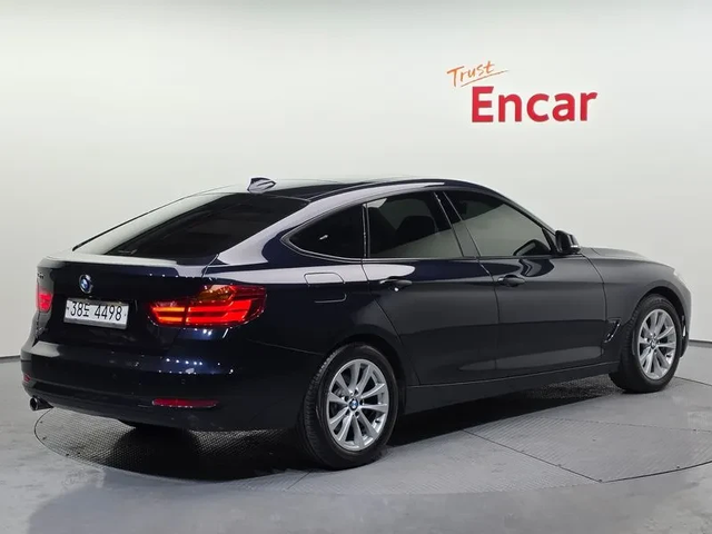 BMW 320 xDrive - автомобили, коли, обяви за нови и употребявани 1