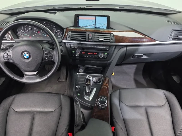BMW 320 xDrive - автомобили, коли, обяви за нови и употребявани 6