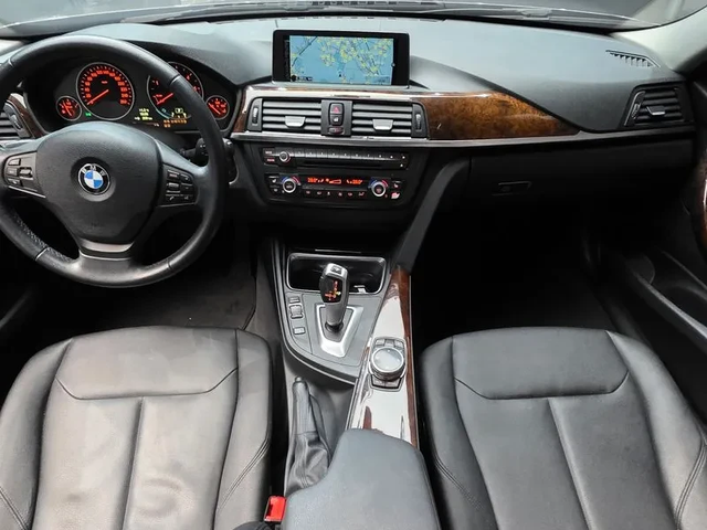 BMW 320 D xDrive - автомобили, коли, обяви за нови и употребявани 6