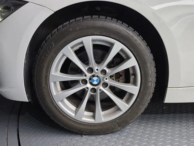 BMW 320 D xDrive - автомобили, коли, обяви за нови и употребявани 4