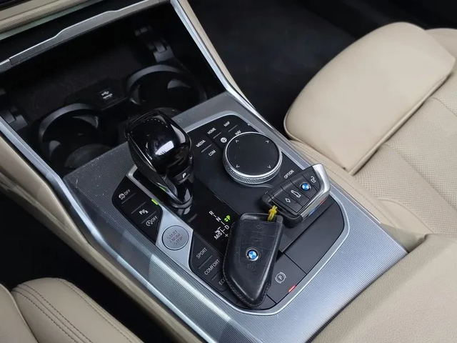 BMW 320 D M Sports - автомобили, коли, обяви за нови и употребявани 8