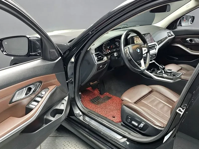 BMW 320 d Luxury - автомобили, коли, обяви за нови и употребявани 10