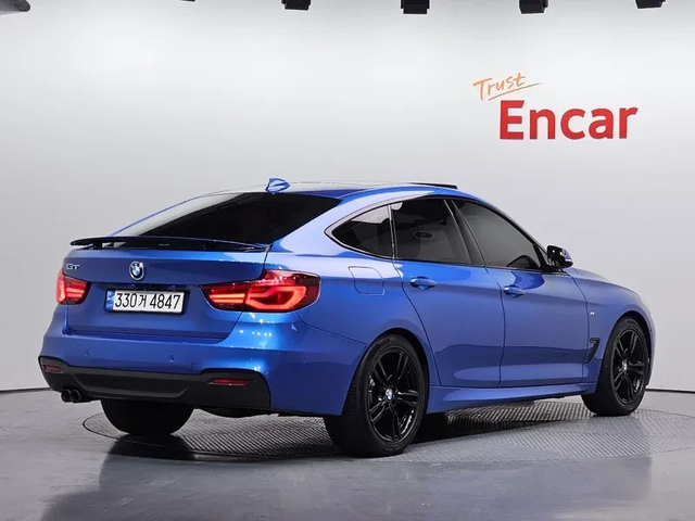 BMW 320 Gt 320D M Sports Premium - автомобили, коли, обяви за нови и употребявани 1