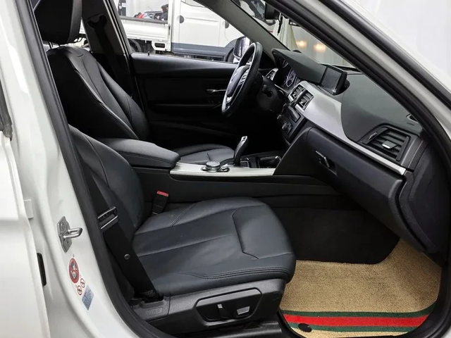 BMW 320 d ED Edition - автомобили, коли, обяви за нови и употребявани 10