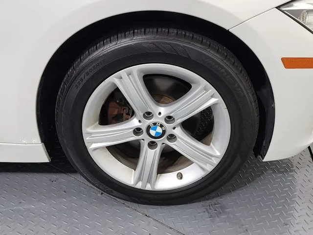 BMW 320 d - автомобили, коли, обяви за нови и употребявани 4