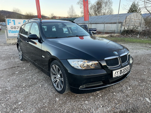 BMW 320 2.0TDI-NAVI-PANORAMA-ITALIA - автомобили, коли, обяви за нови и употребявани 2