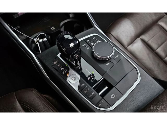 BMW 320 DISTRONIC* LASER* HARMAN KARDON* HEAD-UP* 360 CAM* - автомобили, коли, обяви за нови и употребявани 11