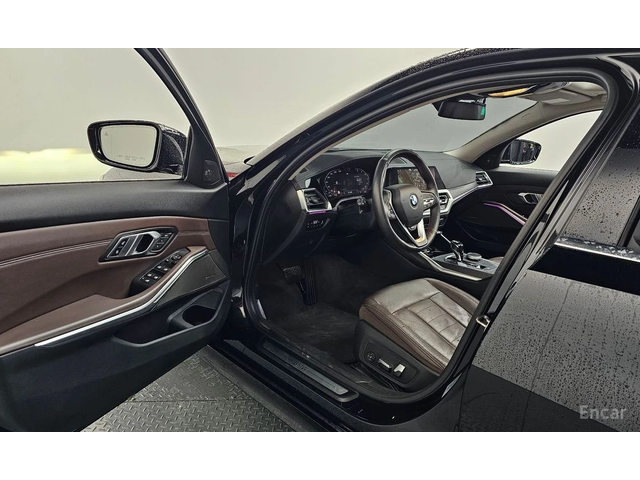 BMW 320 DISTRONIC* LASER* HARMAN KARDON* HEAD-UP* 360 CAM* - автомобили, коли, обяви за нови и употребявани 4