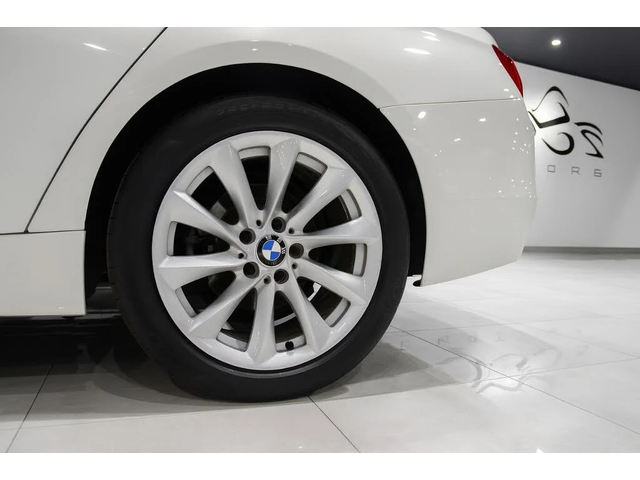 BMW 320 АвтоКредит* (ЦЕНА ДО БГ) 320i xDrive - автомобили, коли, обяви за нови и употребявани 6