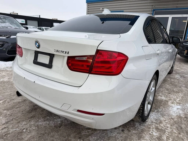 BMW 320 i* AвтоКредит * (ЦЕНА ДО БГ) - автомобили, коли, обяви за нови и употребявани 4