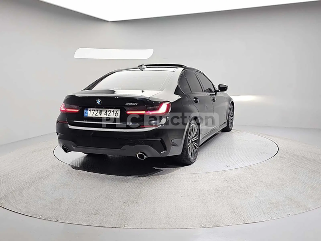 BMW 320 PANO * ПОДГРЕВИ * KEYLESS * 360 * H/K * - автомобили, коли, обяви за нови и употребявани 3