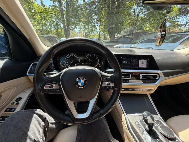 BMW 320 2.0D* КОЖА* АВТОМАТИК* LASSER* M* - автомобили, коли, обяви за нови и употребявани 12
