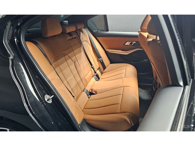 BMW 320 i M SPORT* ХЕДЪП* DISTRONIC* ШИБИДАХ* ПОДГРЕВ* - автомобили, коли, обяви за нови и употребявани 13