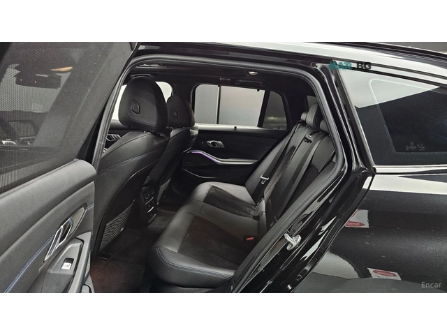 BMW 320 Touring M Sport* КОЖА* НАВИ* ПАНО* 360* HUD - автомобили, коли, обяви за нови и употребявани 9