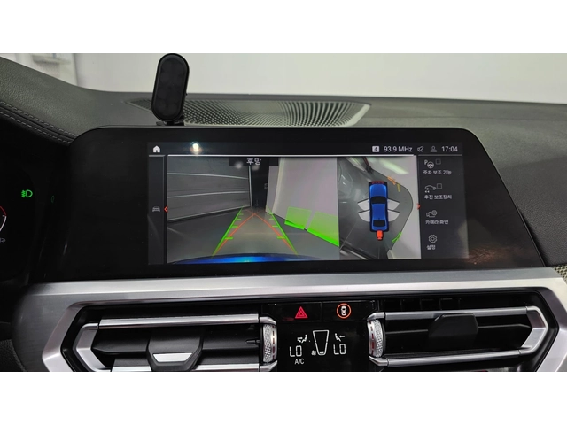 BMW 320 i M Sport - автомобили, коли, обяви за нови и употребявани 13