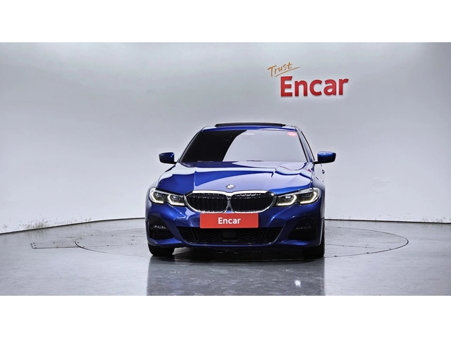 BMW 320 i M Sport - автомобили, коли, обяви за нови и употребявани 2