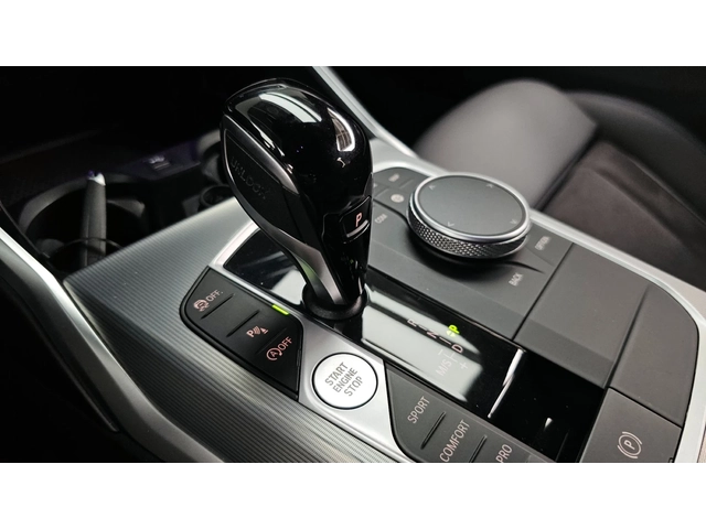 BMW 320 d xDrive M Sport - автомобили, коли, обяви за нови и употребявани 8