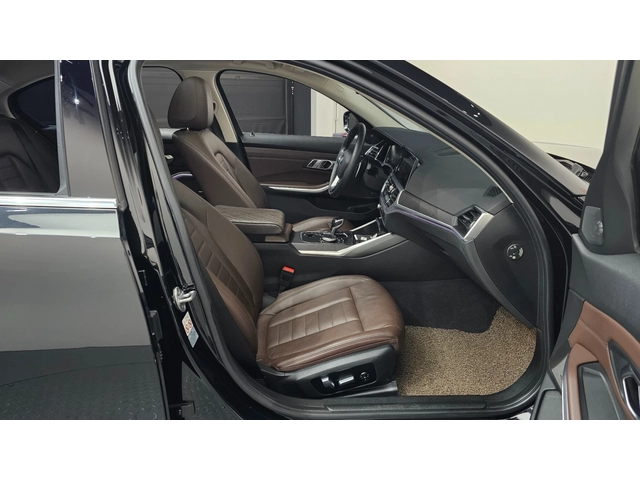 BMW 320 d Luxury - автомобили, коли, обяви за нови и употребявани 10