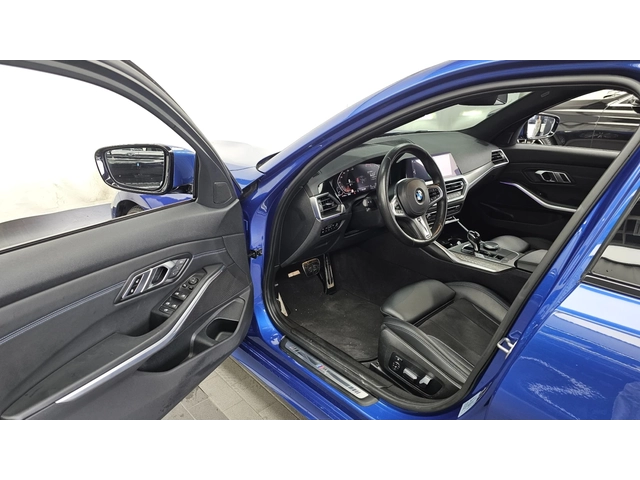 BMW 320 d M Sport - автомобили, коли, обяви за нови и употребявани 9