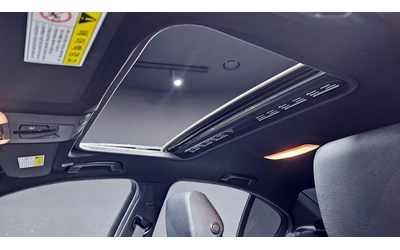 BMW 320 320d M Performance | HUD | Памет | Keyless - автомобили, коли, обяви за нови и употребявани 12
