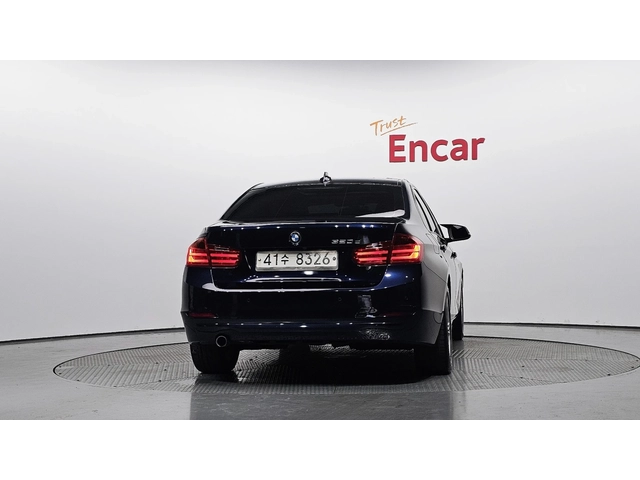 BMW 320 320d | HUD | LED Фарове | Навигация | Шибедах - автомобили, коли, обяви за нови и употребявани 2