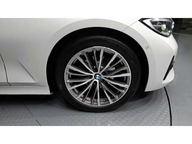 BMW 320 - автомобили, коли, обяви за нови и употребявани 4