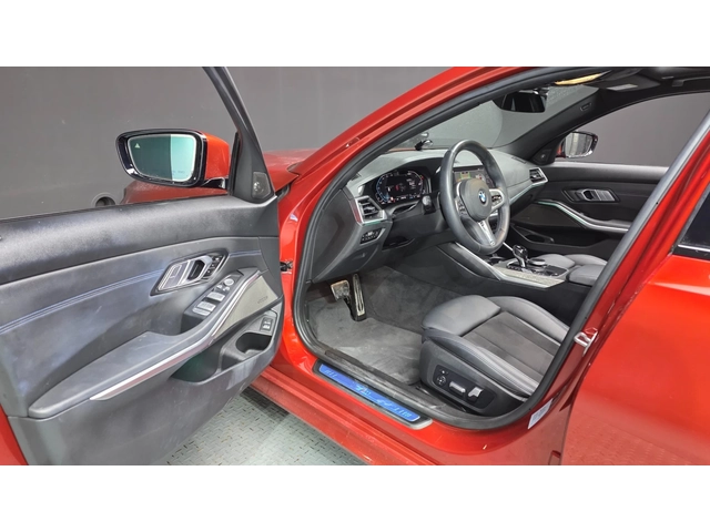 BMW 320 i M Sport | HUD | 360  | ACC | Sunroof - автомобили, коли, обяви за нови и употребявани 7