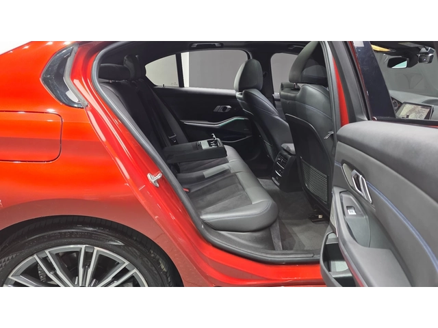 BMW 320 i M Sport | HUD | 360  | ACC | Sunroof - автомобили, коли, обяви за нови и употребявани 9