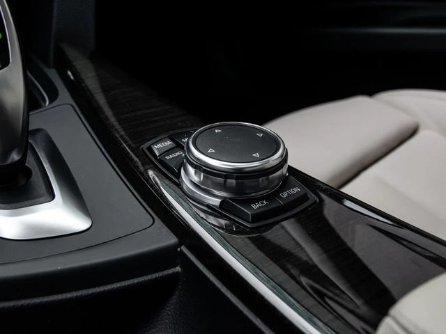 BMW 320 XDRIVE - автомобили, коли, обяви за нови и употребявани 12
