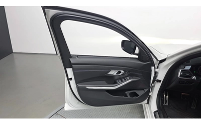 BMW 320 - автомобили, коли, обяви за нови и употребявани 10