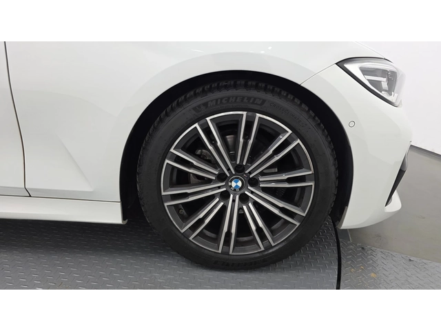 BMW 320 - автомобили, коли, обяви за нови и употребявани 3