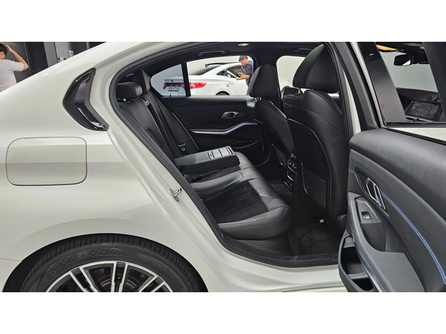 BMW 320 MPack | Keyless | LED - автомобили, коли, обяви за нови и употребявани 8