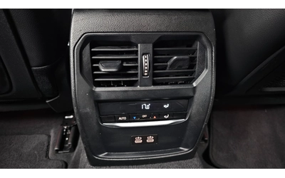 BMW 320 i M Sport - автомобили, коли, обяви за нови и употребявани 16